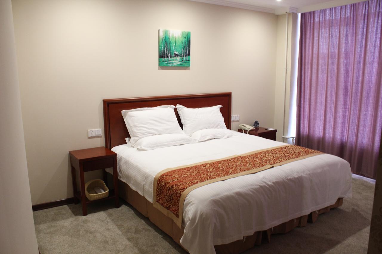 Greentree Inn Zhejiang Ningbo Dongqian Lake Yinxian Avenue North Mozhi Road Business Hotel Exterior photo