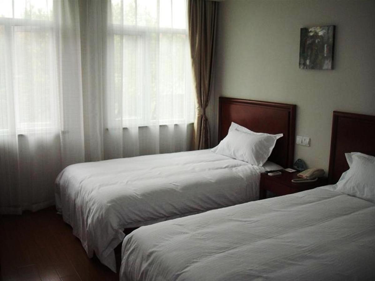 Greentree Inn Zhejiang Ningbo Dongqian Lake Yinxian Avenue North Mozhi Road Business Hotel Exterior photo
